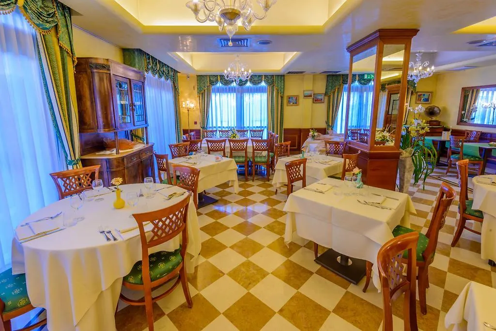 Park Hotel Ai Pini & Restaurant Ai Pini Mestre