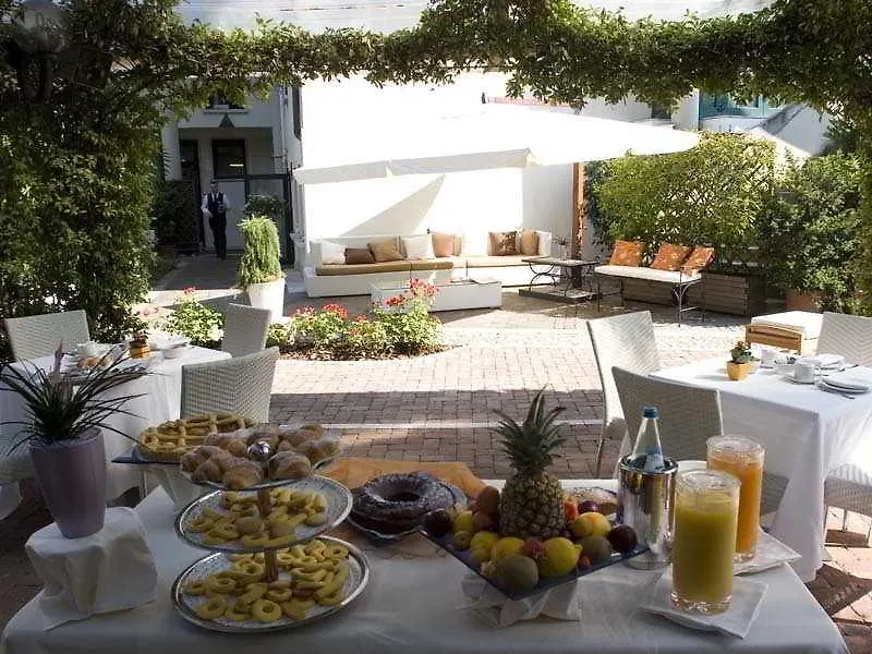 Park Hotel Ai Pini & Restaurant Ai Pini Mestre
