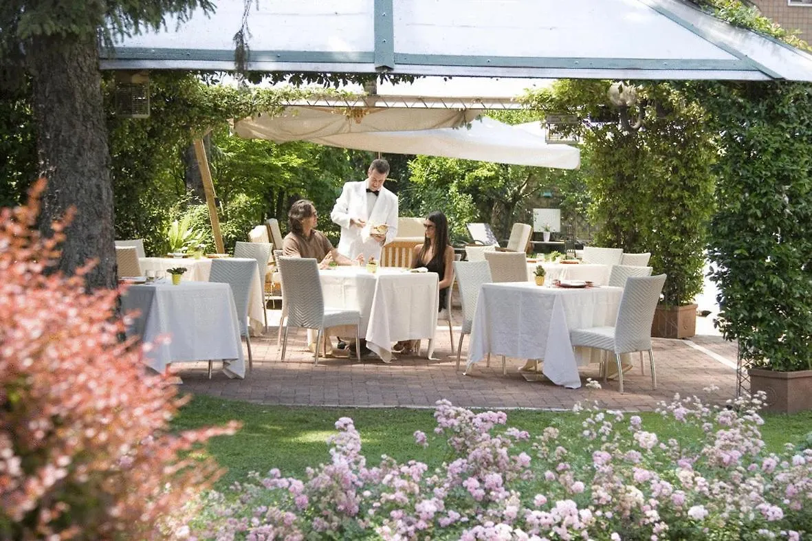 Park Hotel Ai Pini & Restaurant Ai Pini Mestre