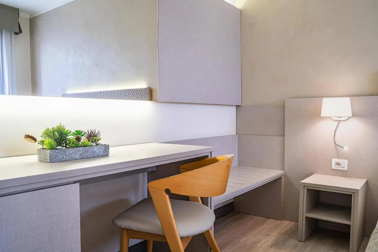 Park Hotel Ai Pini & Restaurant Ai Pini Mestre