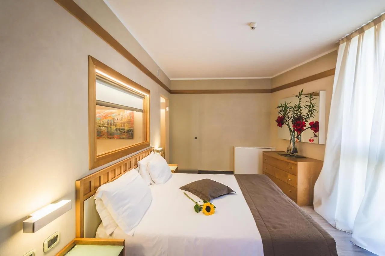 Park Hotel Ai Pini & Restaurant Ai Pini Mestre