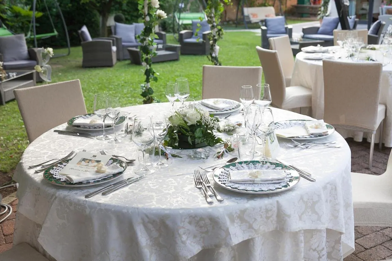 Park Hotel Ai Pini & Restaurant Ai Pini Mestre