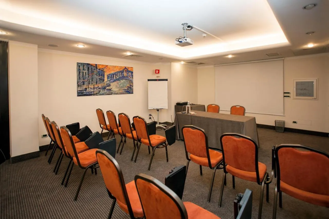 Park Hotel Ai Pini & Restaurant Ai Pini Mestre
